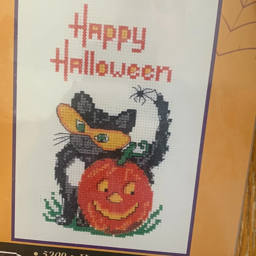 Candamar Designs Happy Halloween Cross Stitch Kit Black Cat Pumpkin No. 5209 - Picture 3 of 4